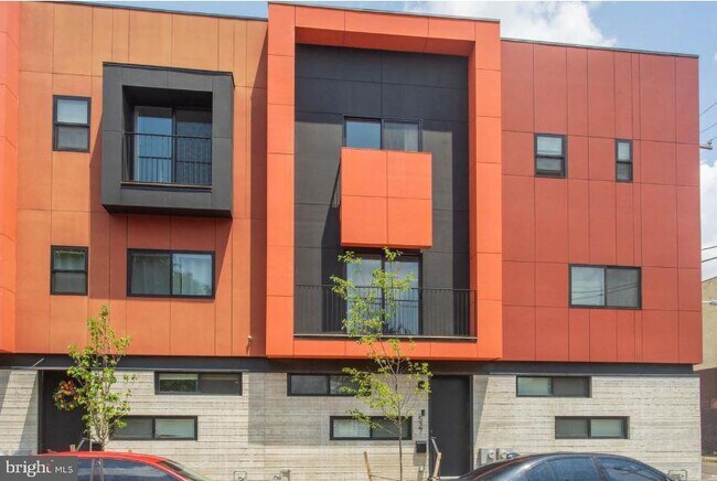 Building Photo - 527 W Jefferson St