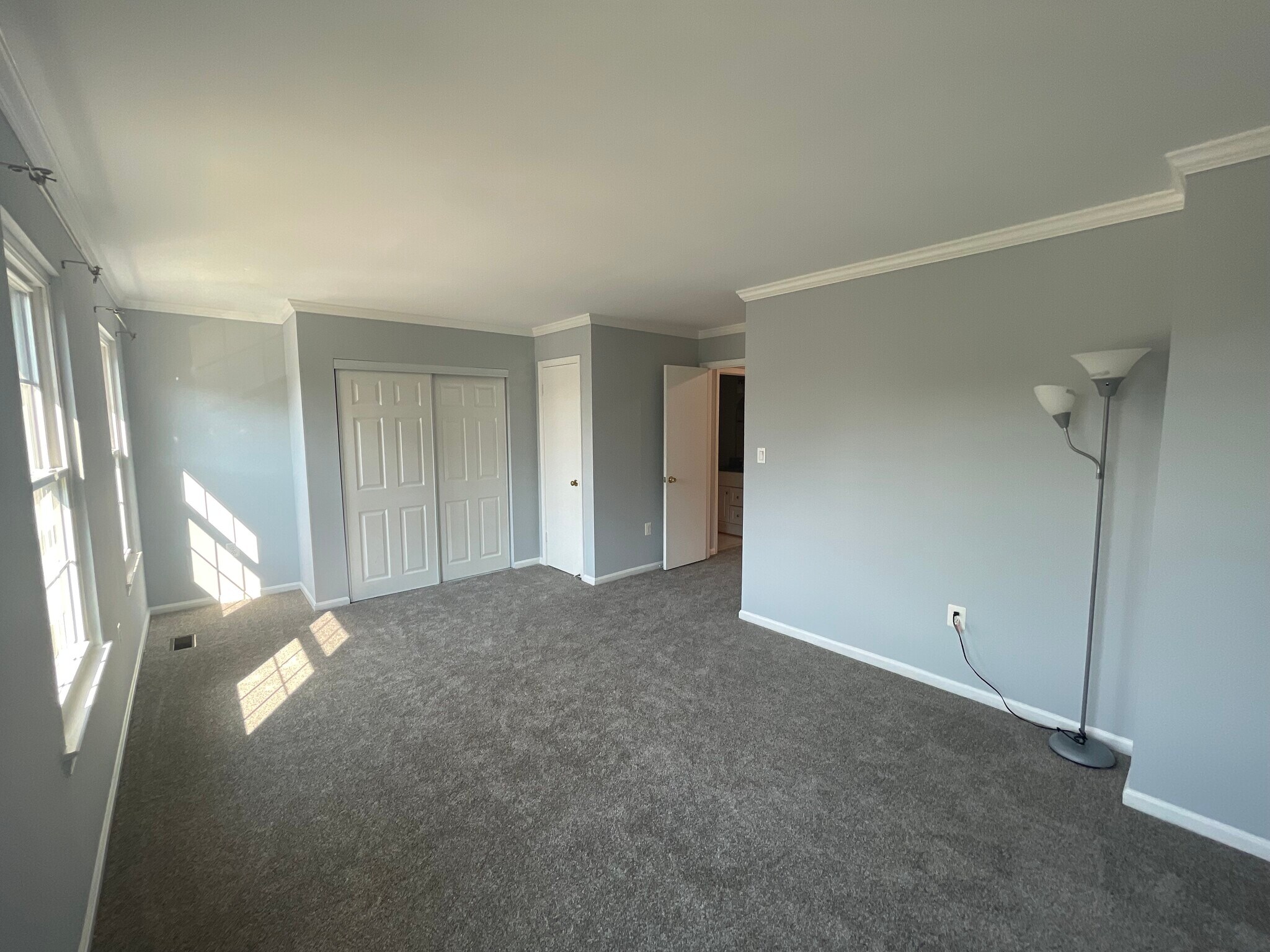 Building Photo - 6802 Cottingham Ln