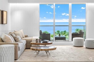 Building Photo - 2301 Collins Ave