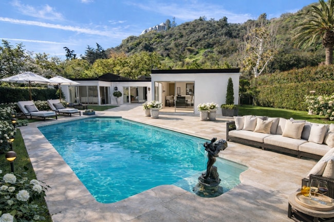 Building Photo - 936 Chantilly Rd