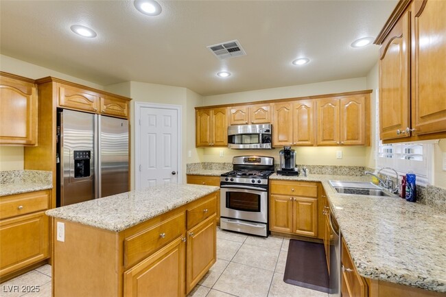 Building Photo - 5524 S Spearfish Lake Ct