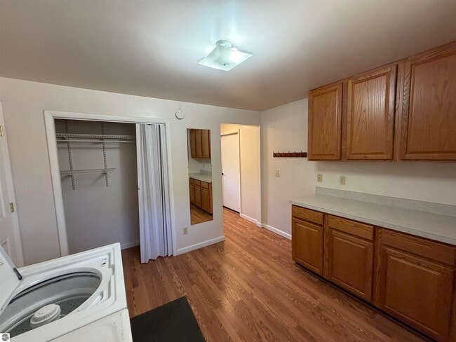 Building Photo - 8334 M-113