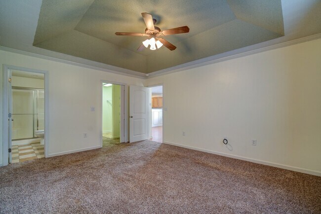 Building Photo - Large 2 BR, 2 BA Dual Master Suite in Boiling Springs Convenient to Shopping, Dining, Easy Access...