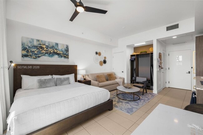 Building Photo - 159 NE 6th St