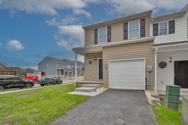 Building Photo - Brand-new construction 3 bedroom townhouse...