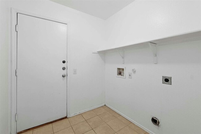 Building Photo - 12409 Sky Harbor Dr