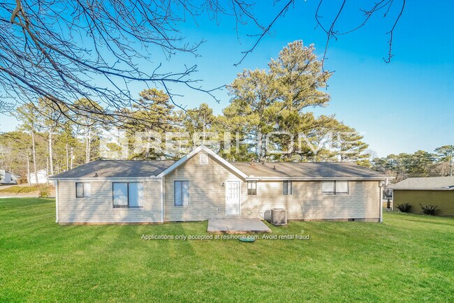 Building Photo - 3995 Yeager Rd