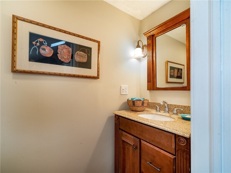 Powder room - 164 S Main St