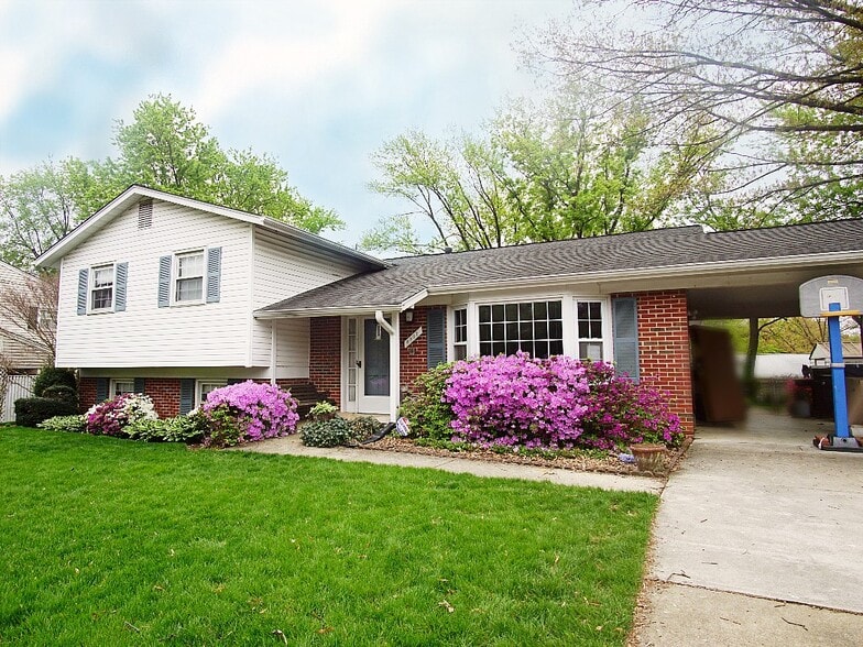 Building Photo - 8507 Woodside Ct