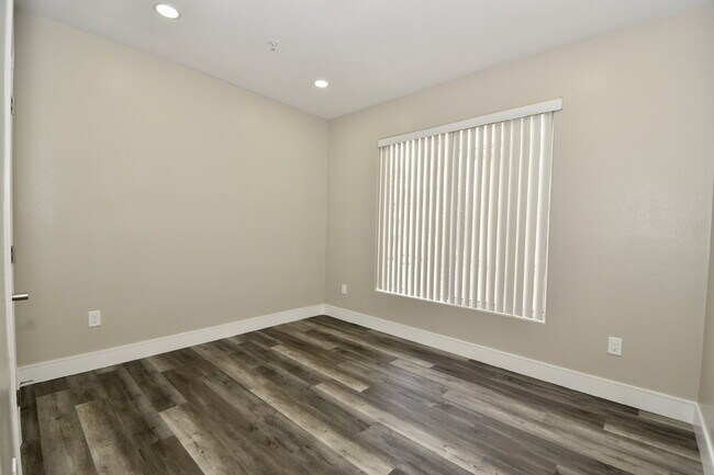 Building Photo - 7173 S Durango Dr