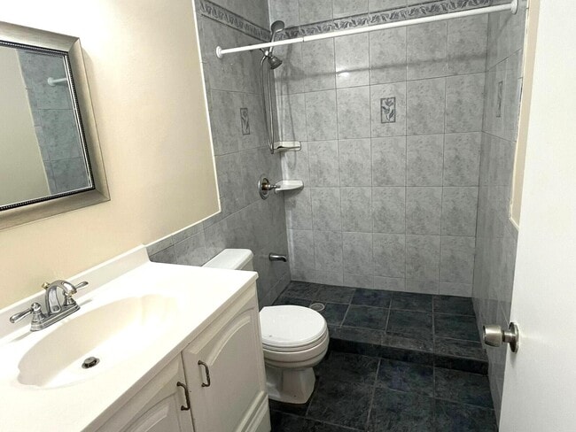 Building Photo - 4105 Inlet Cir
