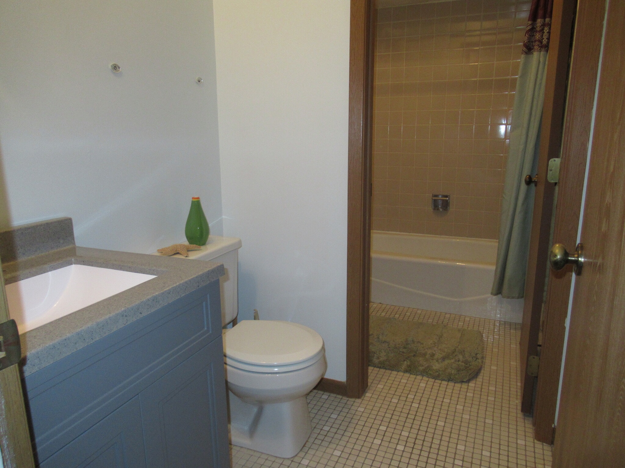 Building Photo - 9 Cedar Ct