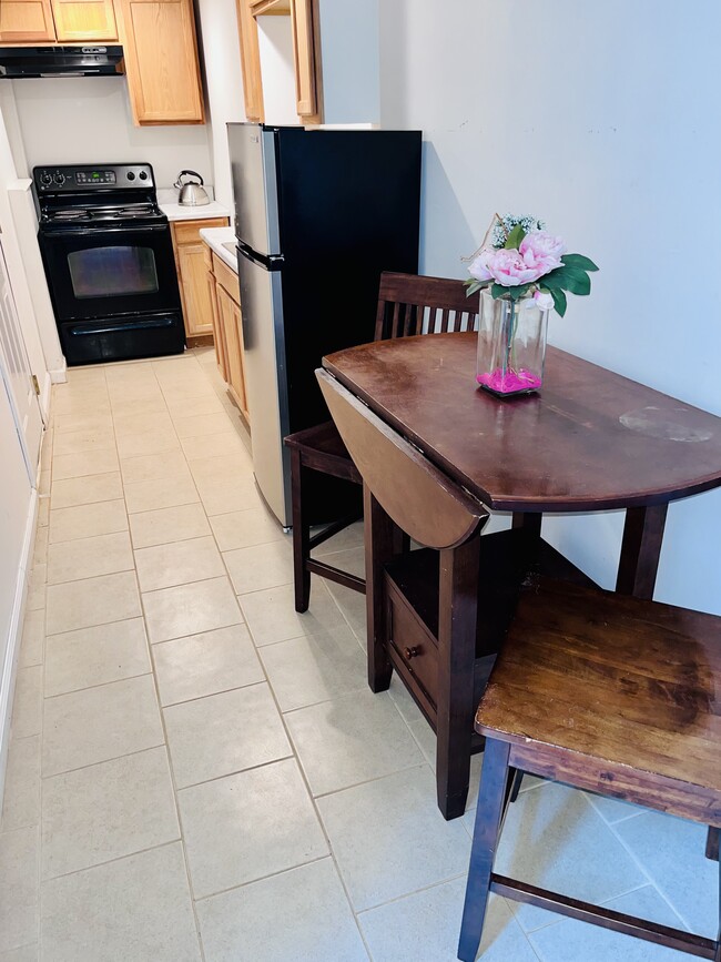 Furnished option. Kitchen. - 3968 Cress Way Run