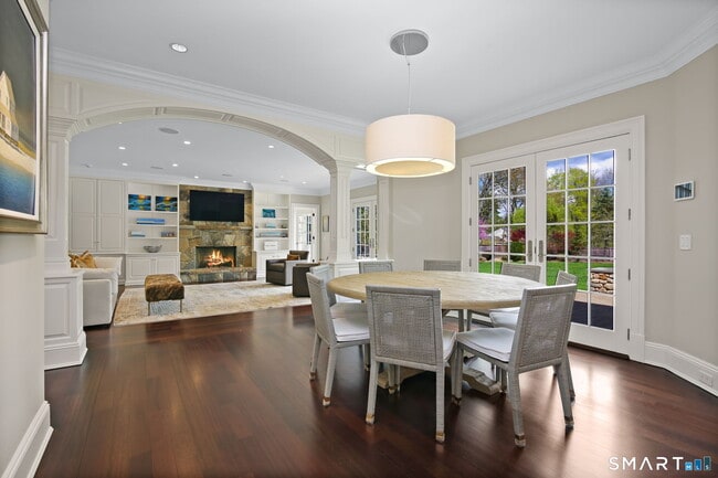 Building Photo - 774 South Ave