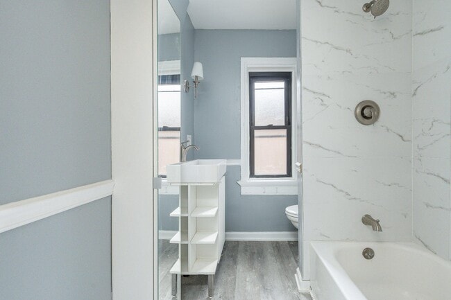 Building Photo - 6634 Musgrave St