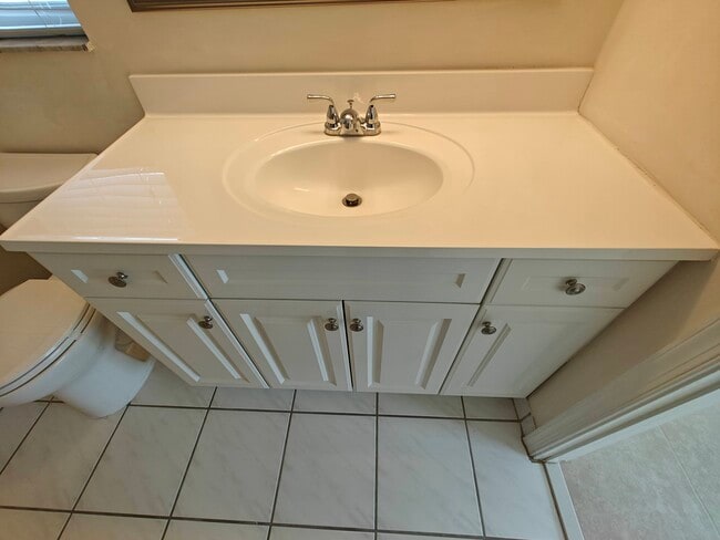 Building Photo - 8750 Royal Palm Blvd