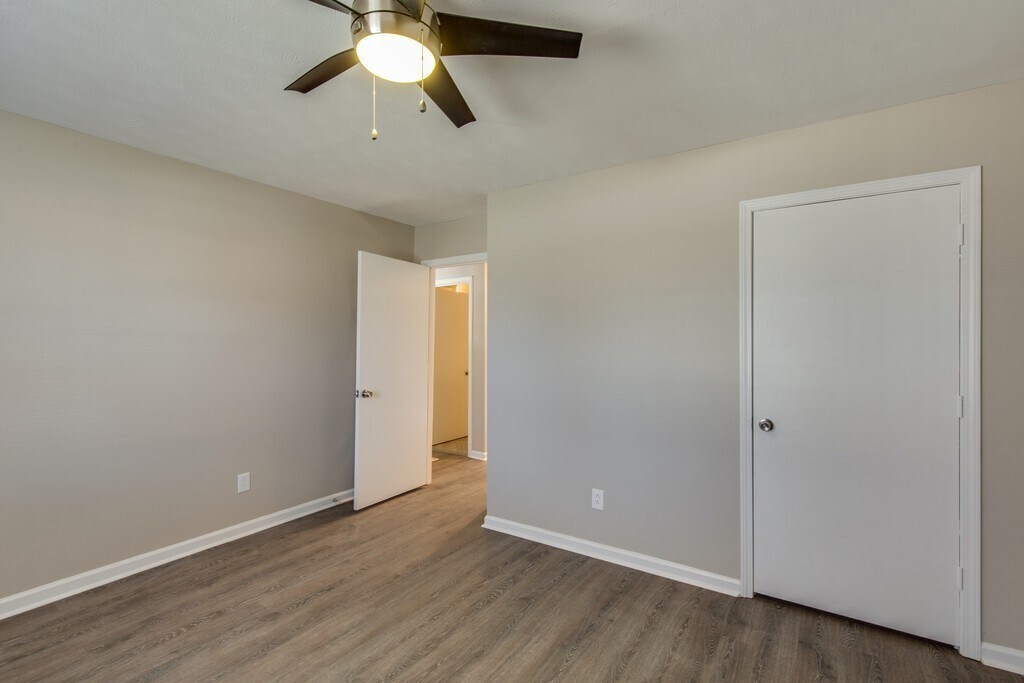 Building Photo - 1417 22nd Ave N