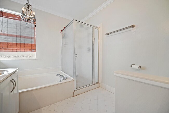 Building Photo - 15376 14th Manor
