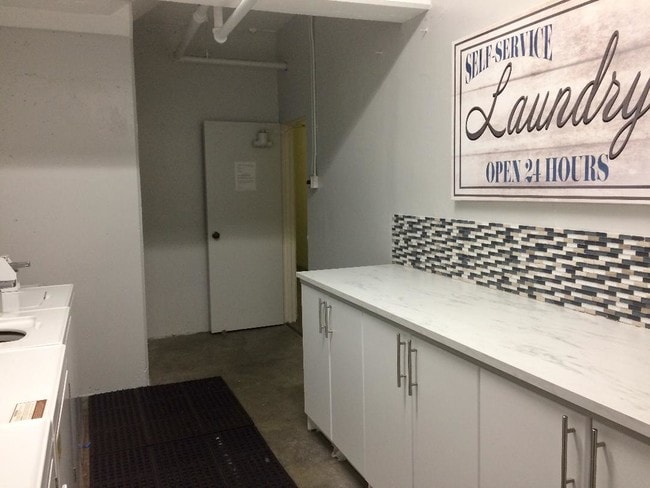 Laundry Room - The Shelby Apartments