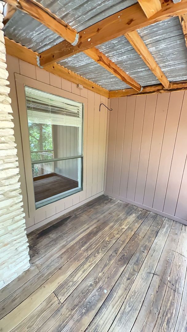 Building Photo - 9106 Rockcrest Cir