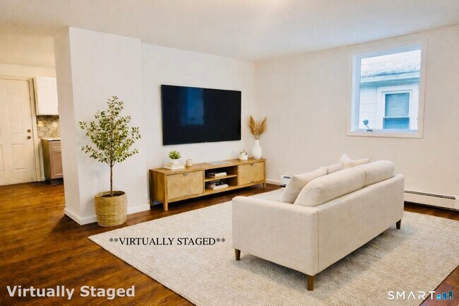 Building Photo - 470 Wood Ave