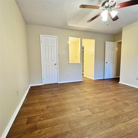Building Photo - 2633 Ladywood Dr