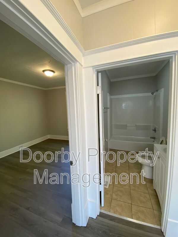 Building Photo - 3011 15th Ave