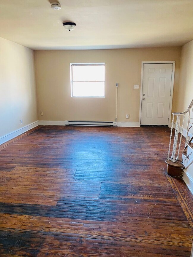 Building Photo - 5447 Torresdale Ave