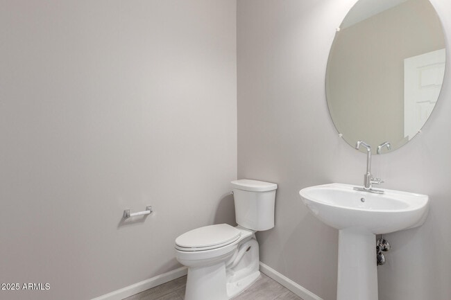 Building Photo - 733 E Commonwealth Ave