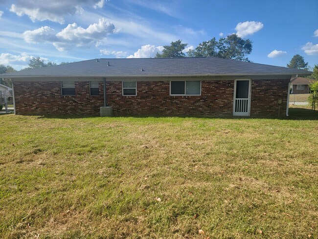 Building Photo - 3618 Audubon Pl