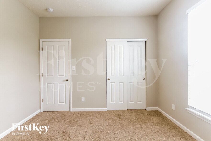 Building Photo - 8116 Borland Dr