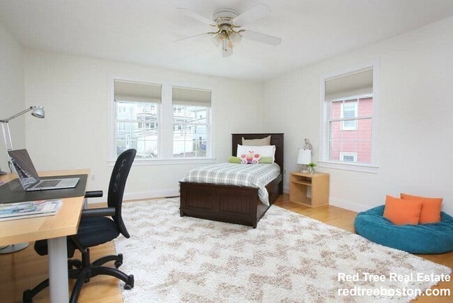 Building Photo - 121 Nonantum St