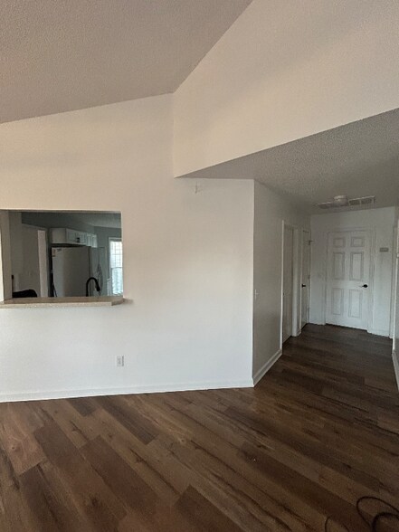 Building Photo - 3016 Weatherby Ct