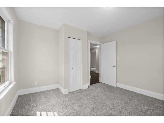 Building Photo - 892 Marshall Ave