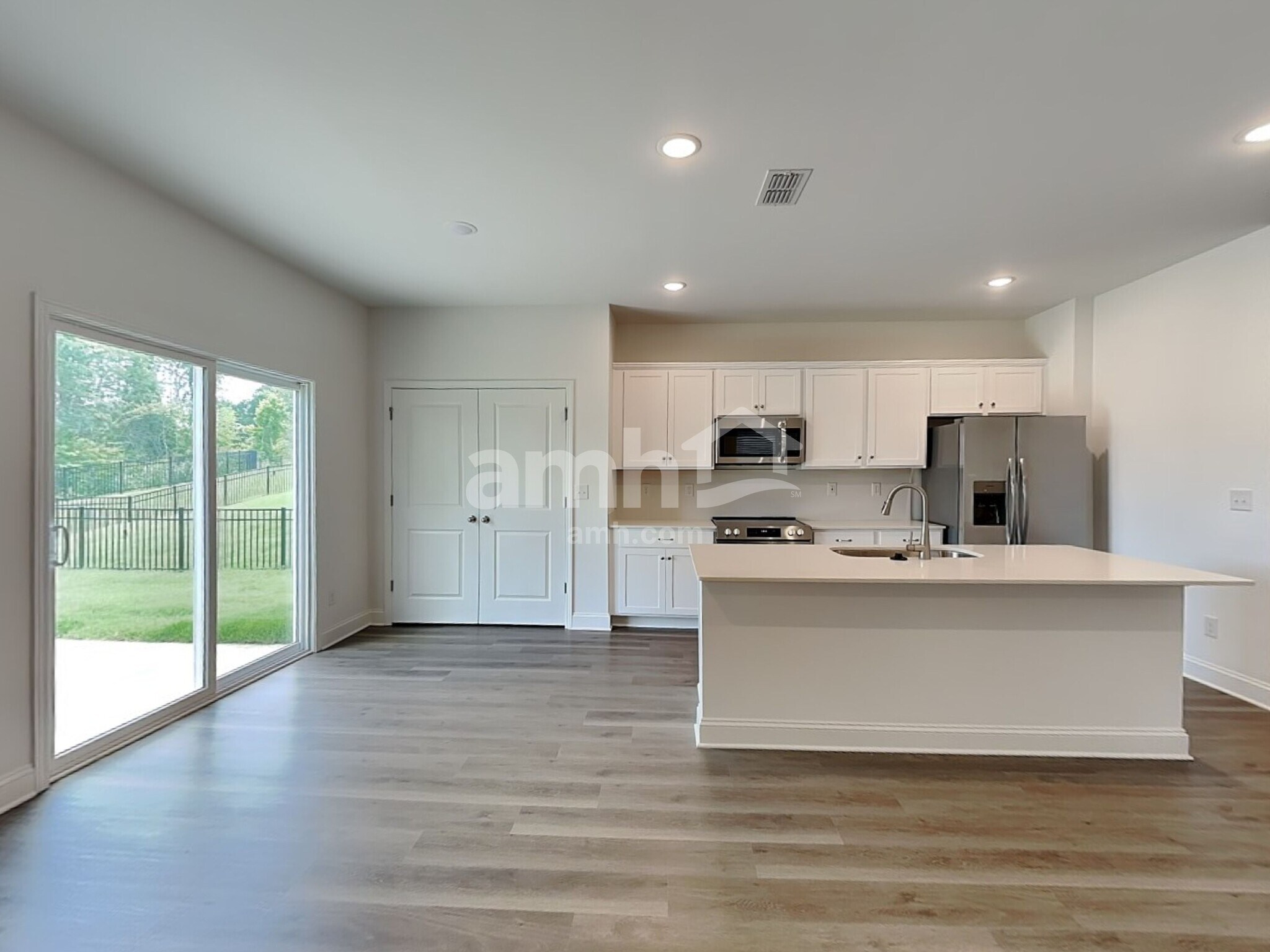 Building Photo - 1112 Livengood Wy