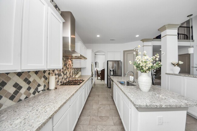 Building Photo - 1911 Sapphire Pines Ln