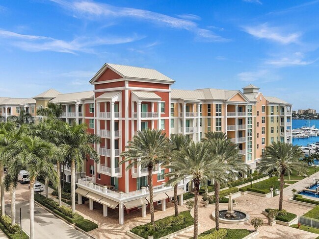 Building Photo - 806 E Windward Way