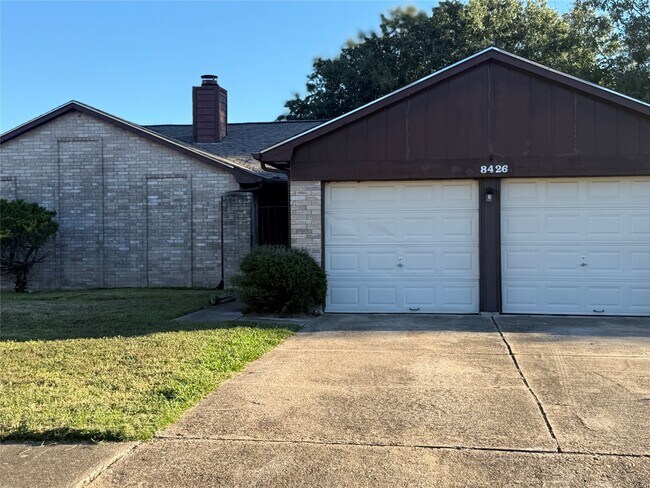 Building Photo - 8426 S Meadow Bird Cir