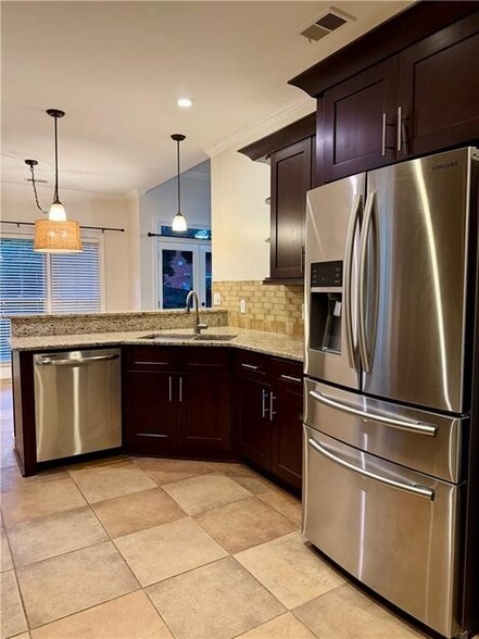 Building Photo - 12615 Oxfordshire Ct