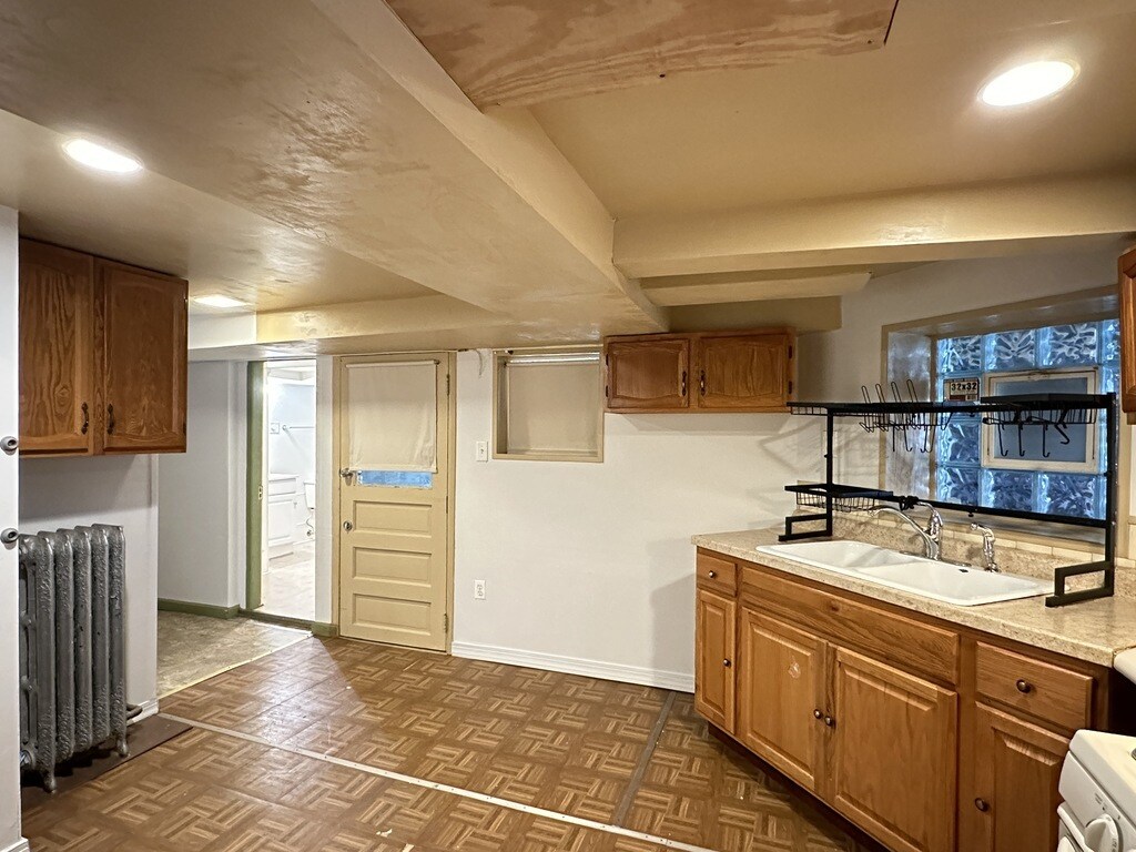 Building Photo - 4948 N Albany Ave