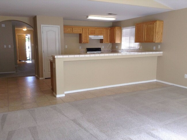 Building Photo - House