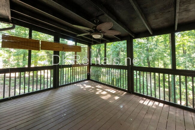 Building Photo - 2133 Cooper Way