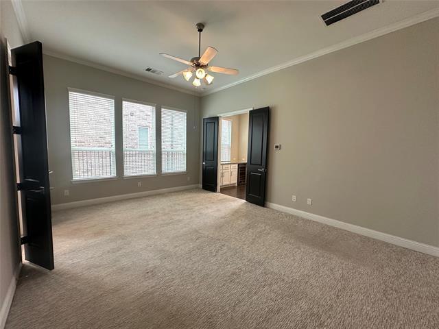 Building Photo - 7105 Royal View Dr