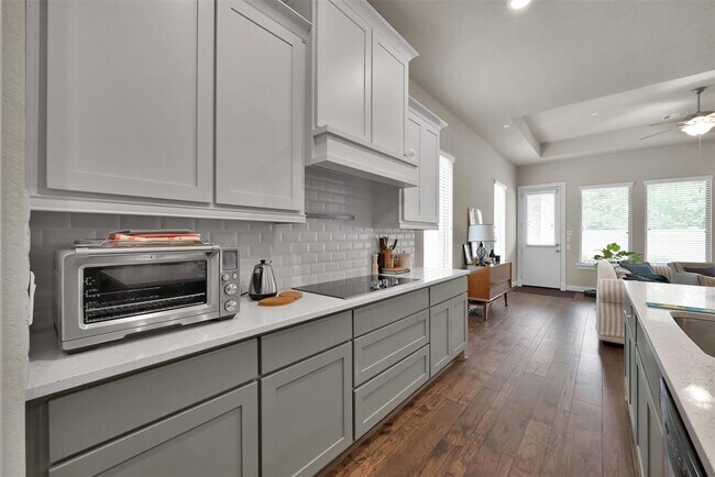 Building Photo - 4205 Grand Oaks Wind