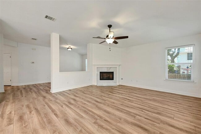 Building Photo - 5703 Marchmont Ln