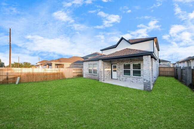 Building Photo - 32939 Silver Mdw Wy