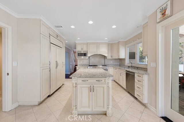 Building Photo - 17232 Quesan Pl