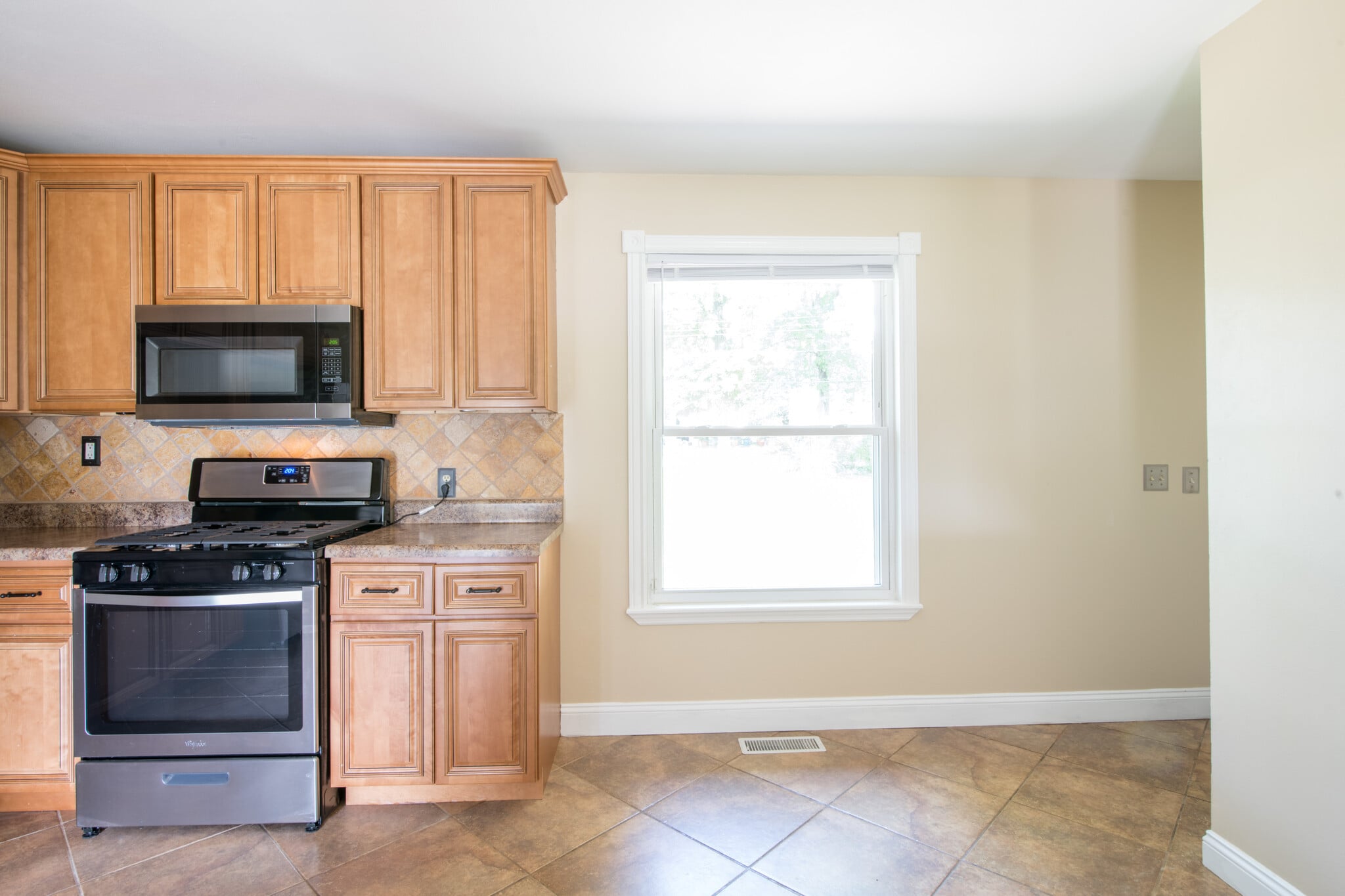 Building Photo - 1449 Coachway Ln