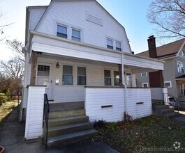 Building Photo - 109-111 E Como Avenue