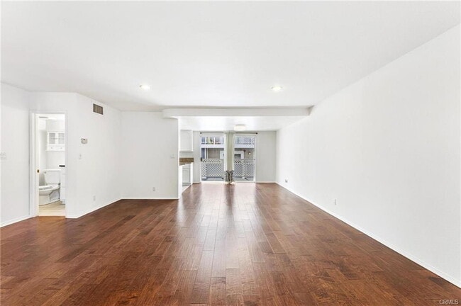 Building Photo - 1421 12th St